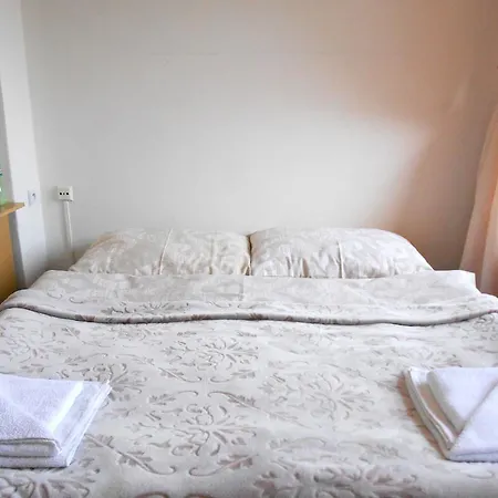 Hotel White Rabbit Hall