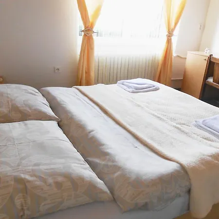 Hotel White Rabbit Hall Poděbrady