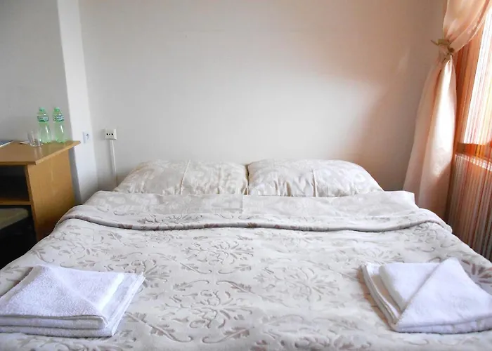 Hotel White Rabbit Hall