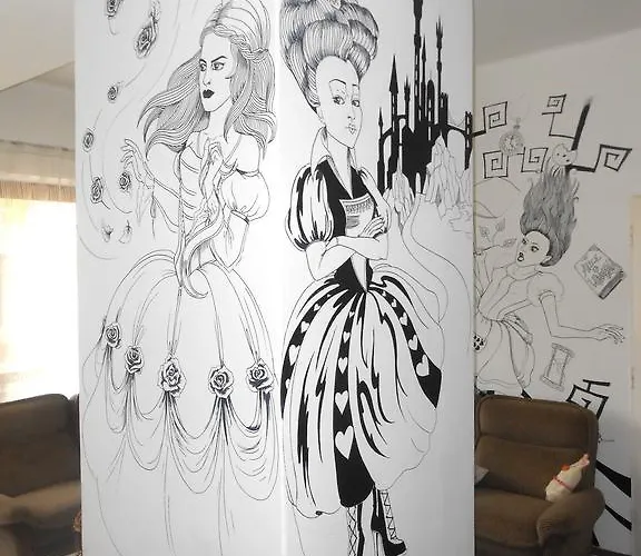 White Rabbit Hall 3*